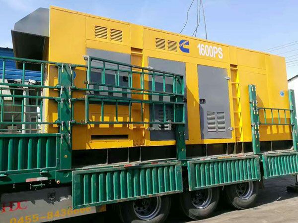 利津测量水冷式机油散热器密封件尺寸时的注意事项有哪些？