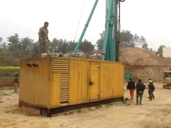 利津如何判断水冷式机油散热器密封件是否需要更换？